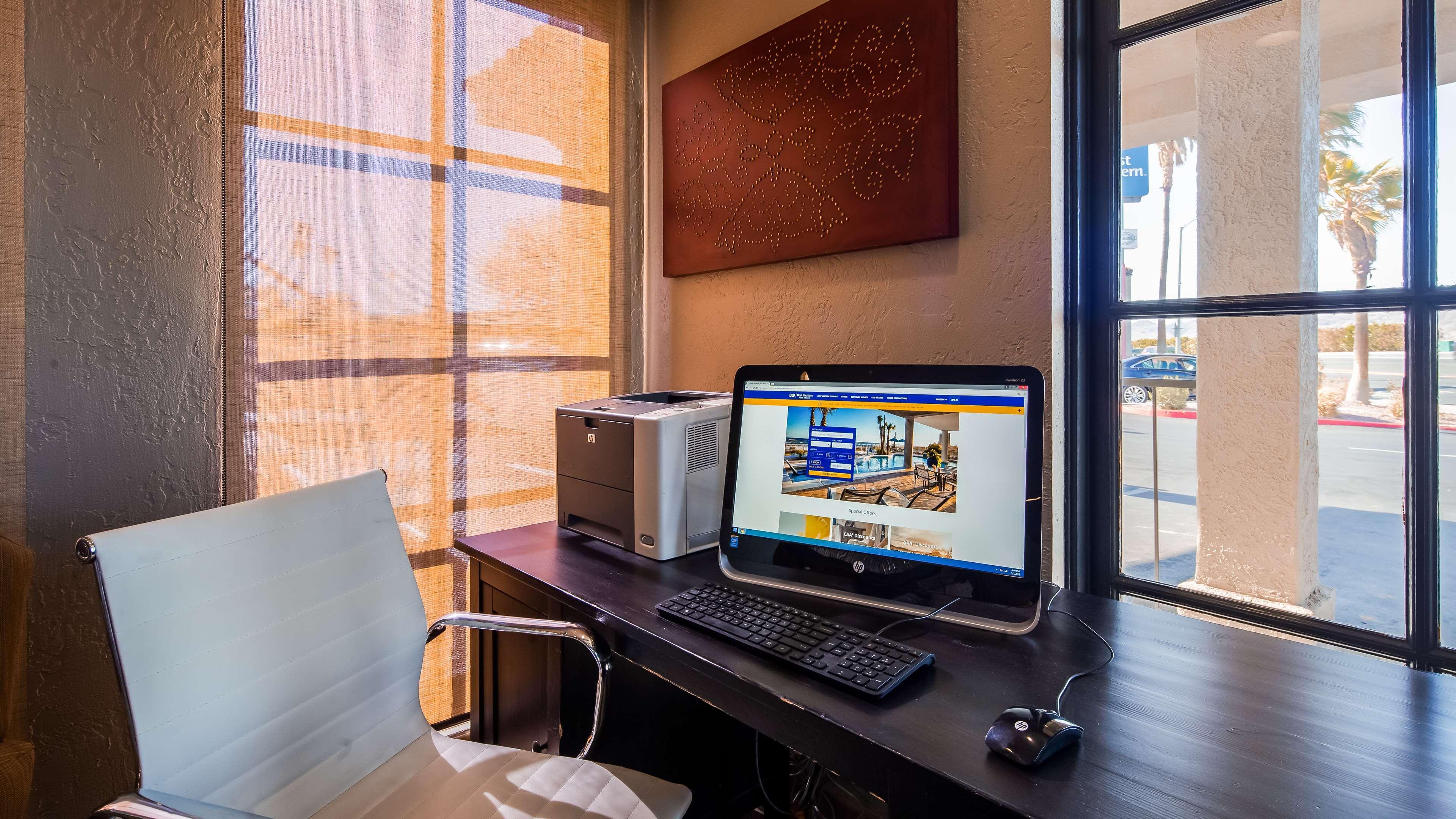Best Western Desert Villa Inn Barstow Exterior foto