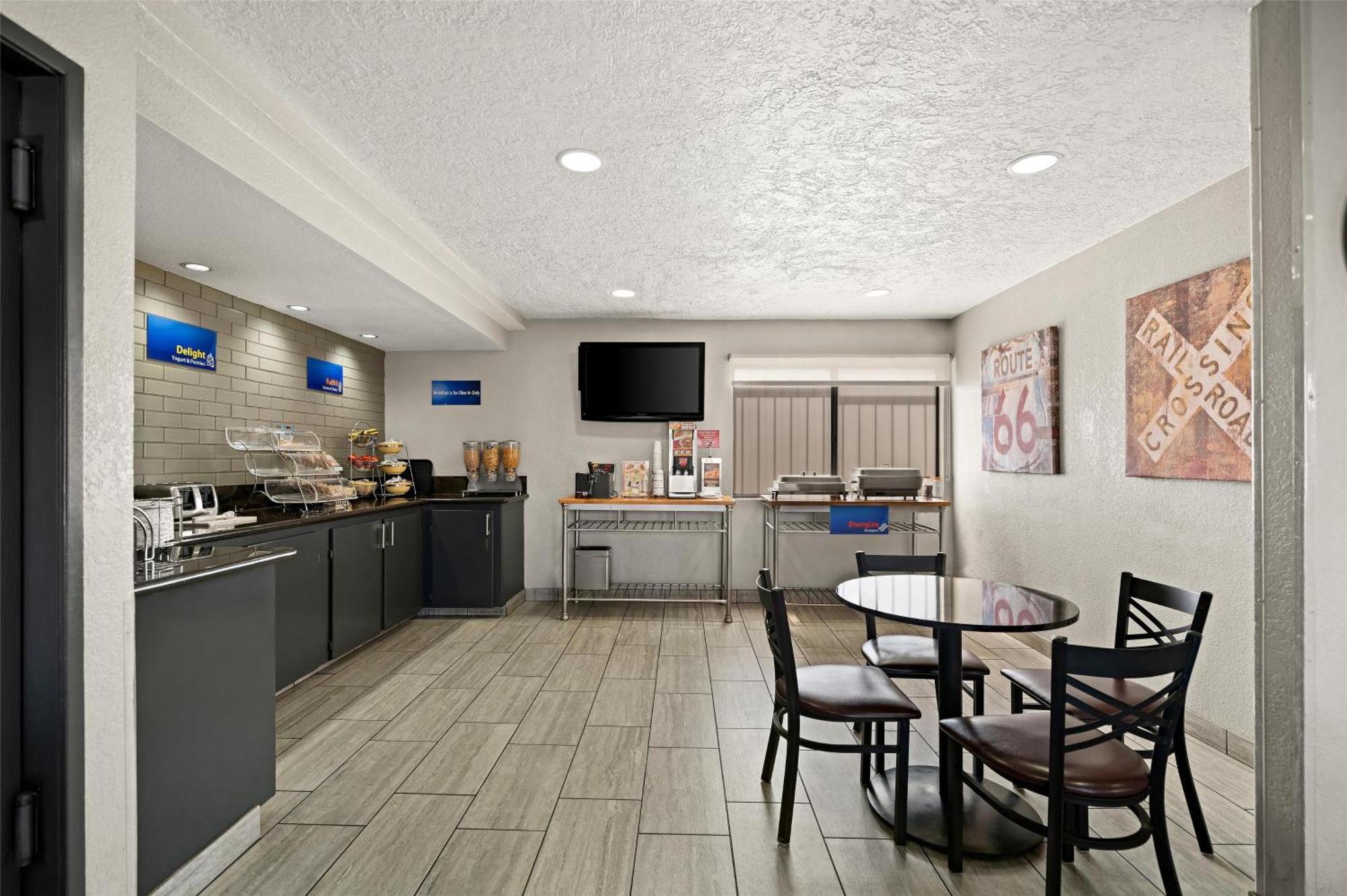 Best Western Desert Villa Inn Barstow Exterior foto